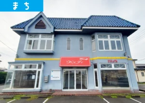 鶴岡市美原町で閉店後に空きテナントとなったウェンディ建物の外観