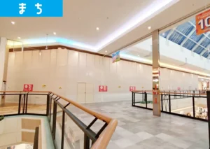 イオンモール三川の2階の元･未来屋書店があったところで改装工事が行われているようす